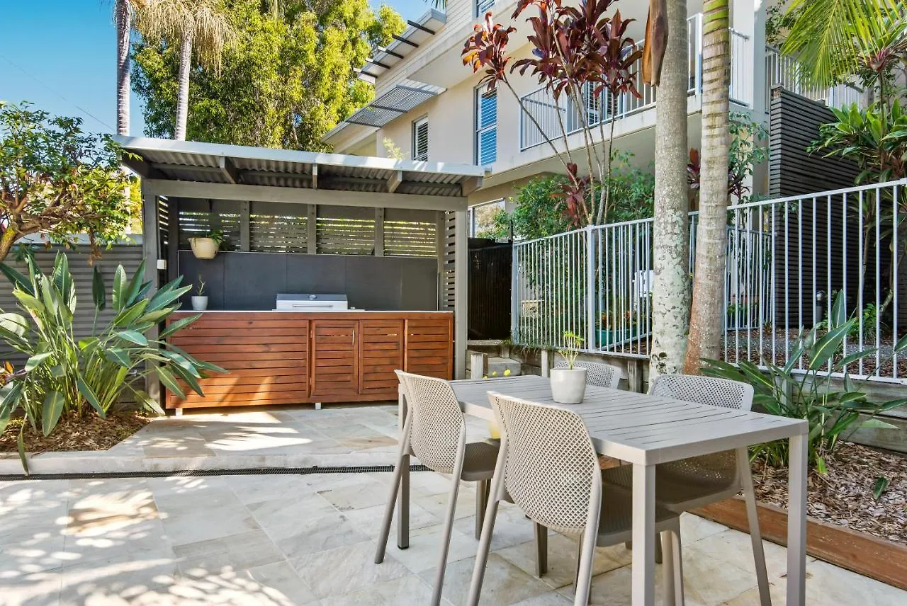 Metzo Noosa Resort Noosaville 4*,