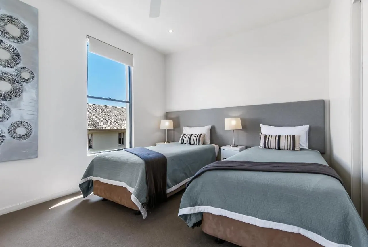 Metzo Noosa Resort Noosaville 4*,